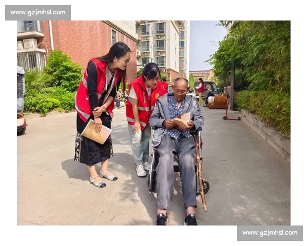 爷爷加油!这场跨代接力赛让人感动不已,勇气与爱心并肩同行 爷爷加油!这场跨代接力赛让人感动不已,勇气与爱心并肩同行